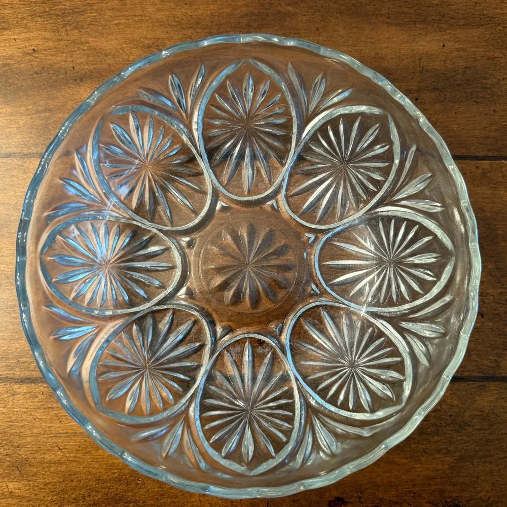 Vintage Clear Pressed Glass Starburst Scalloped Serving Bowl 8 Inch Round